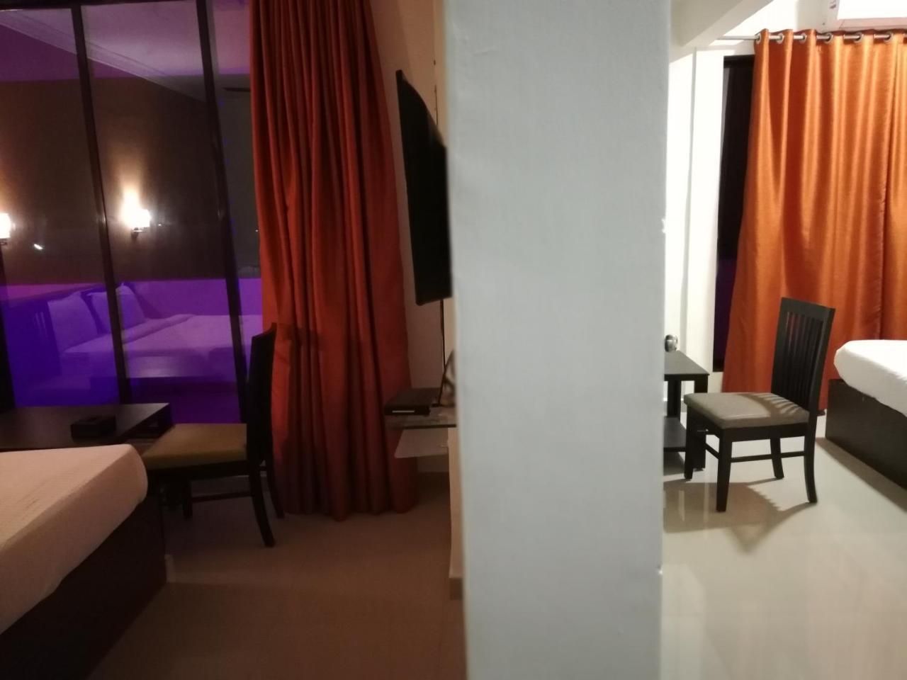 Elite Inn Лонавала Экстерьер фото